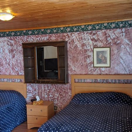 Balgonie Motel Motor Inn Pilot Butte Εξωτερικό φωτογραφία