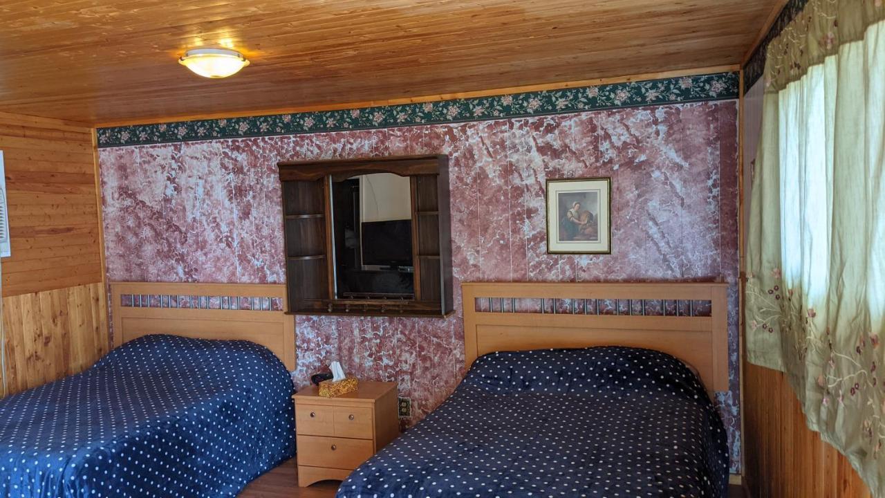 Balgonie Motel Motor Inn Pilot Butte Εξωτερικό φωτογραφία