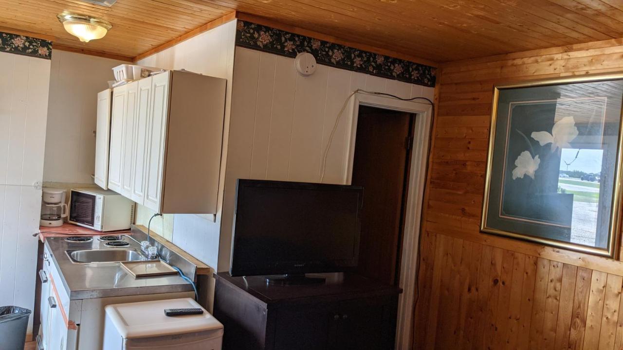 Balgonie Motel Motor Inn Pilot Butte Εξωτερικό φωτογραφία